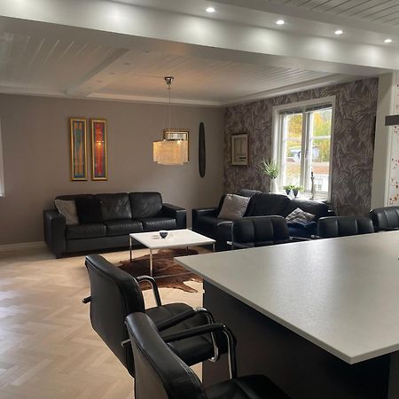 Apartment Uddevalla Bohuslaen Bubbelbad Екстериор снимка