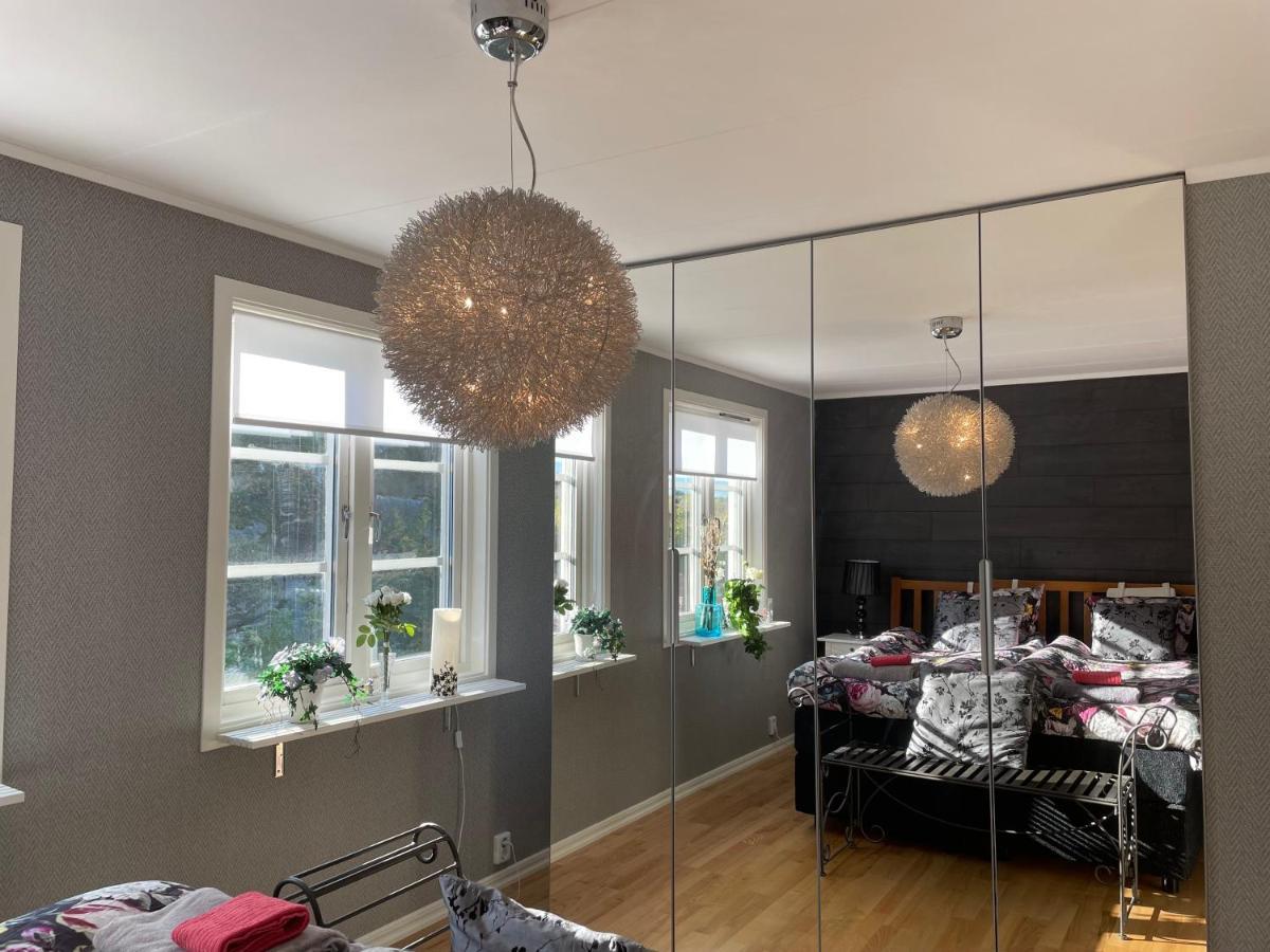 Apartment Uddevalla Bohuslaen Bubbelbad Екстериор снимка